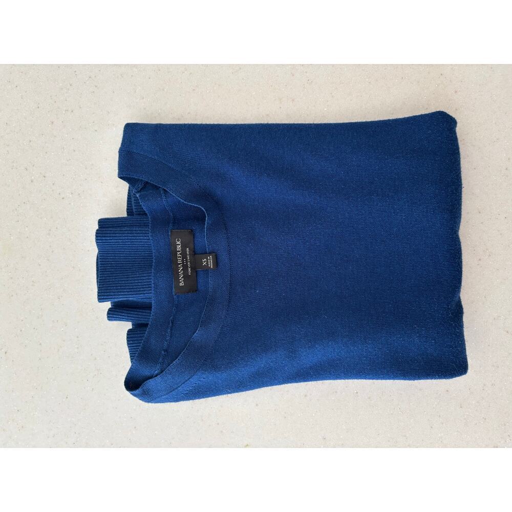 Banana Republic Forever Sweater XS Blue Merino Blend Crew Neck Lightweight Knit - Picture 10 of 10